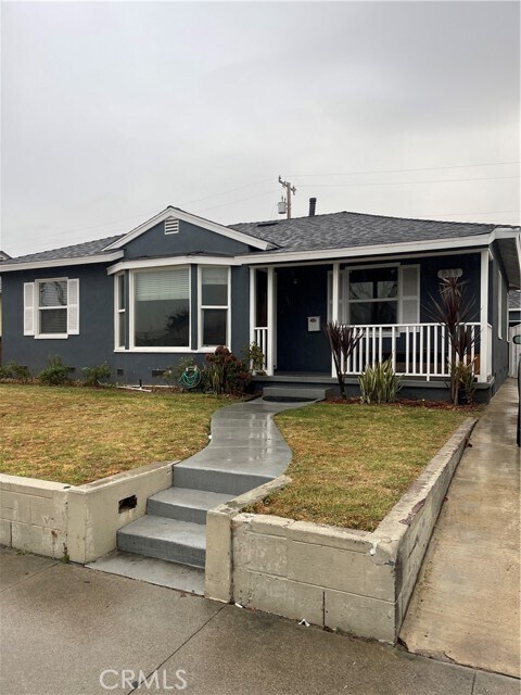 Building Photo - 813 N Tajauta Ave