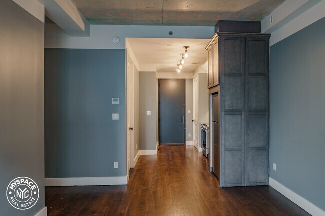Foto del edificio - 187 Kent Ave