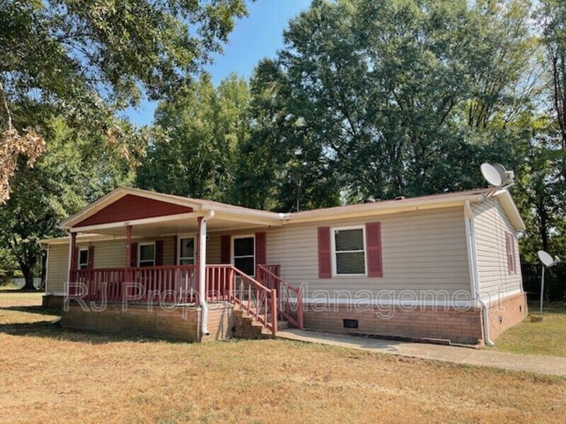 Primary Photo - 2540 Jenkins Dr