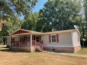 Building Photo - 2540 Jenkins Dr