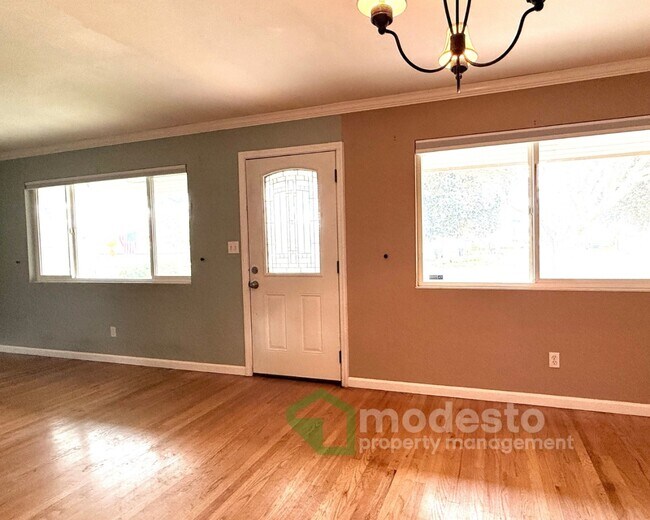 Foto del edificio - 1723 Silkwood Dr