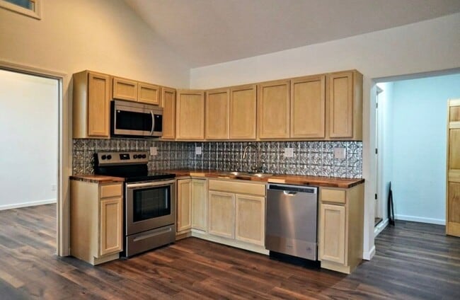 Building Photo - 1254 Rhyne Camp Rd