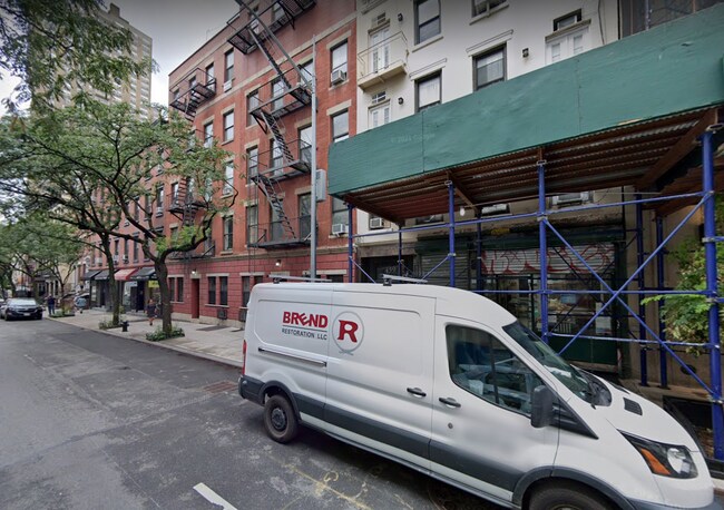 Building Photo - 439 W 50th St