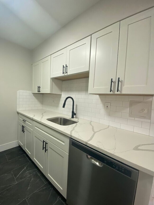Foto del edificio - Updated One Bedroom One Bath Apt!