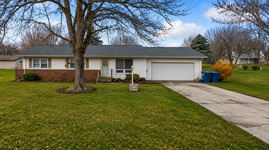Building Photo - 606 N Dan Patch Dr