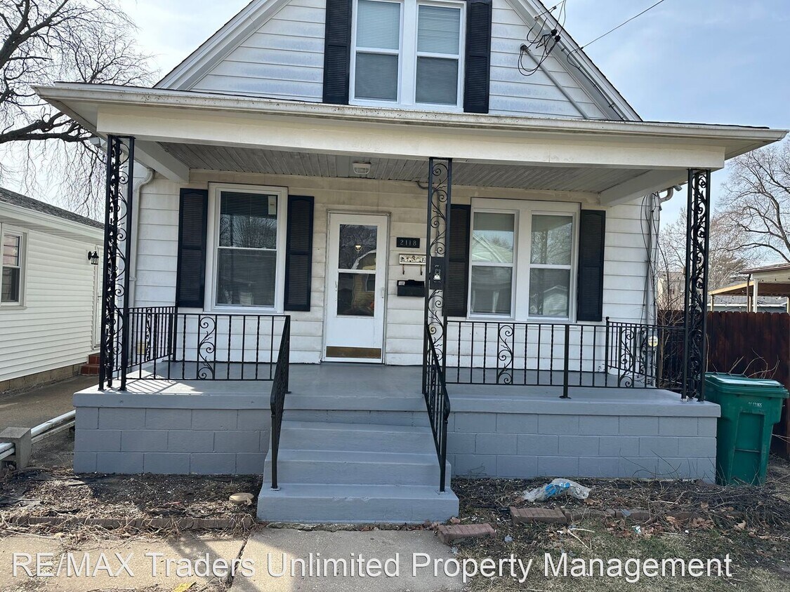Primary Photo - 2 br, 1 bath House - 2118 W Clarke Front Unit