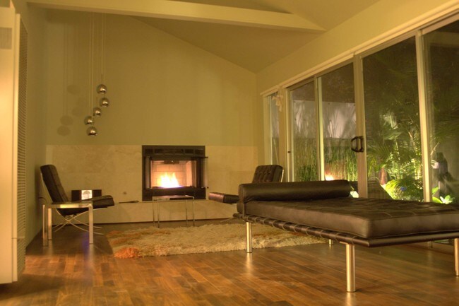 Foto del edificio - 882 Commonwealth Ave