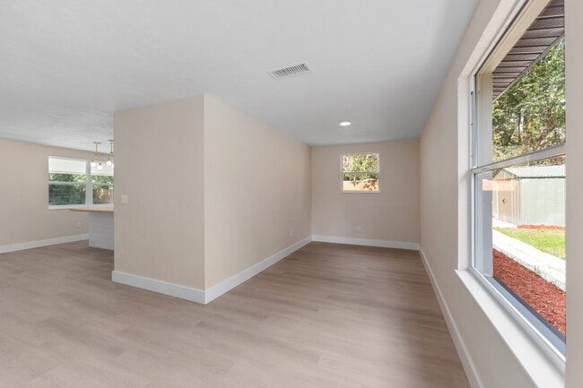 Building Photo - 1741 NW 55th Terrace