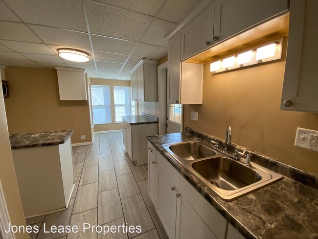 Building Photo - 4 br, 2 bath House - 2425 18th St A