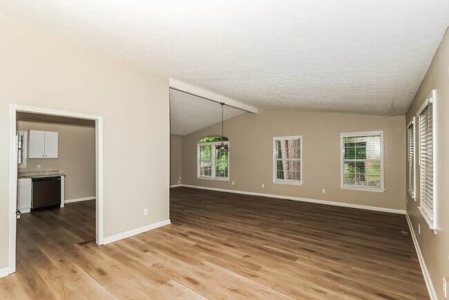 Building Photo - 6405 Beethoven Cir