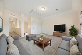 Building Photo - 24515 Rozzano Ct