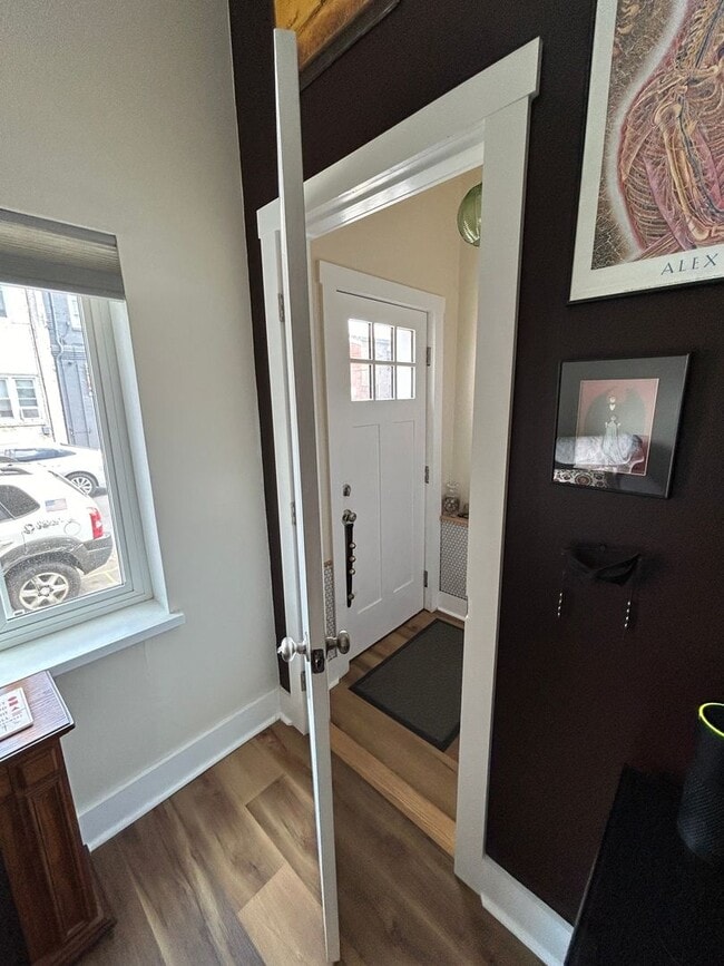 Building Photo - 2 Bedroom Townhome in Philadelphia
