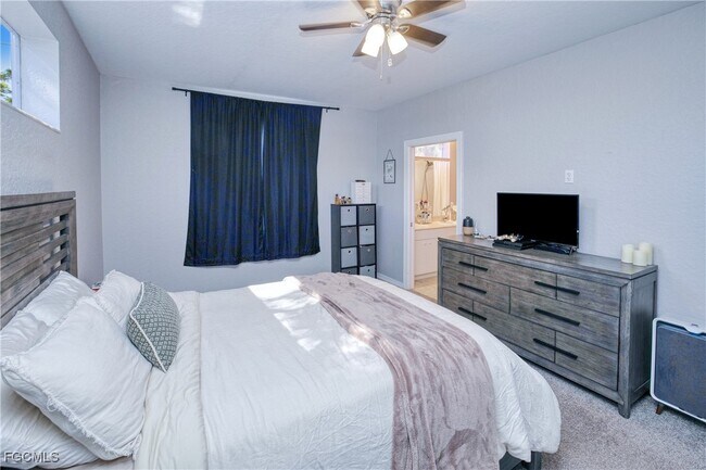 Foto del edificio - 1040 Hancock Creek S Blvd