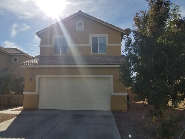 Foto del edificio - Lovely 2 story home Madre Mesa South Community