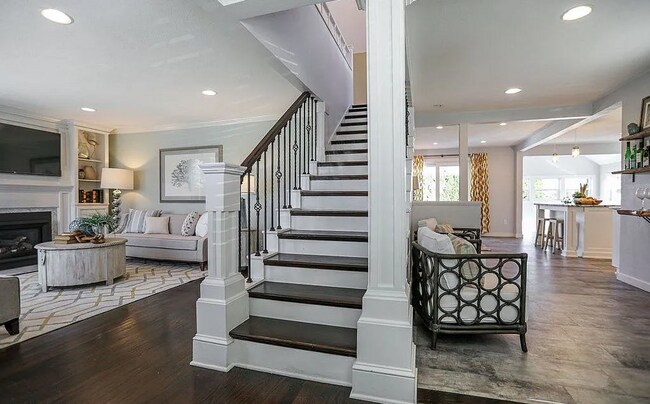 Foto del edificio - Classic Style 4 bed 2.5 bath in Establishe...