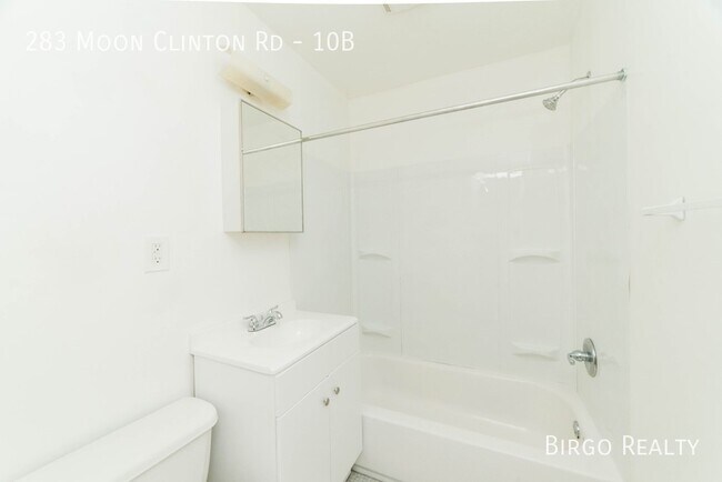 Foto del edificio - A Comfortable 2 Bed/1 Bath APARTMENT in MO...