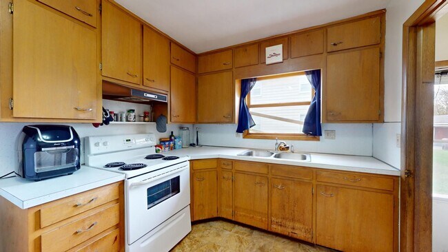 Foto del edificio - Duplex in North Ames - Close to Mall