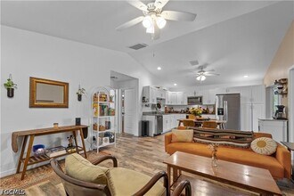 Building Photo - 27433 Las Lomas Dr