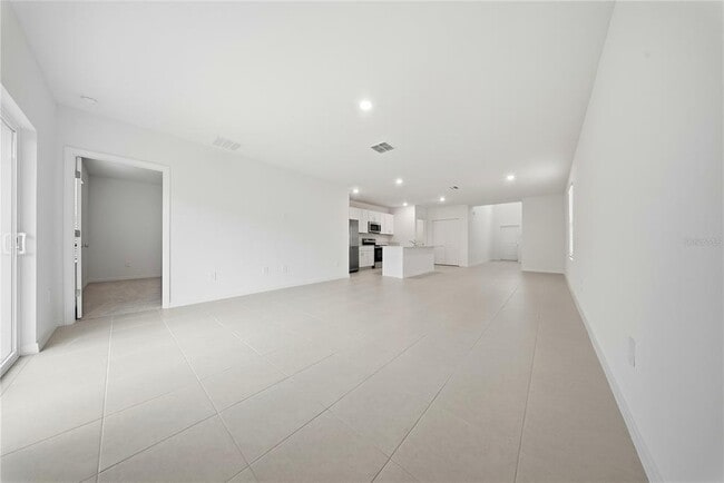 Foto del edificio - 5739 Purple Finch Ave