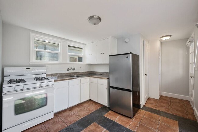 Foto del edificio - Charming Studio in San Mateo!