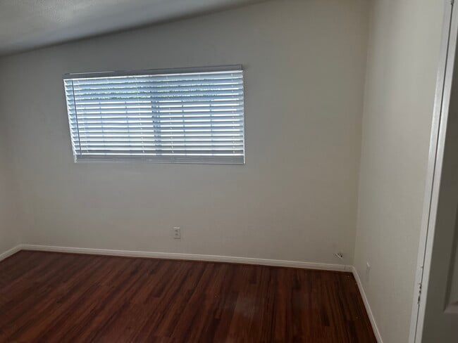 Building Photo - 4609 W 172nd St
