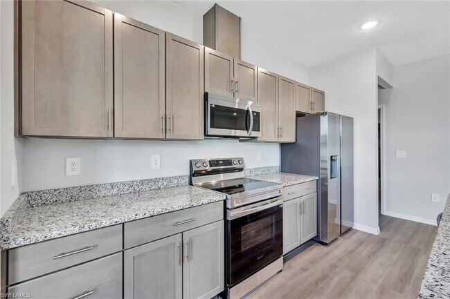 Foto del edificio - 1310 NW Juanita Pl