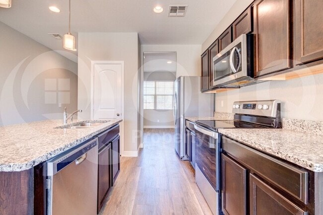 Building Photo - 1263 E Denvil Dr