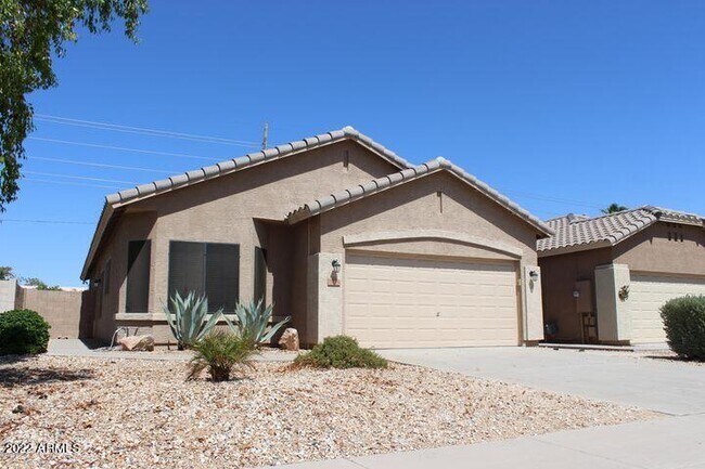 Building Photo - 8770 W Shaw Butte Dr