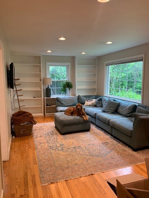 Building Photo - 3210 Overlook Dr