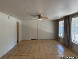 Building Photo - 114 Erskine Pl