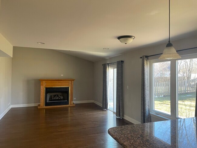 Building Photo - 836 Benridge Ct