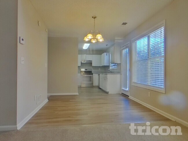 Foto del edificio - 1221 Wandering Vine Ct SE