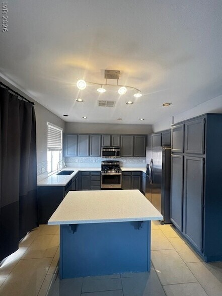 Building Photo - 9167 Short Horse Ct
