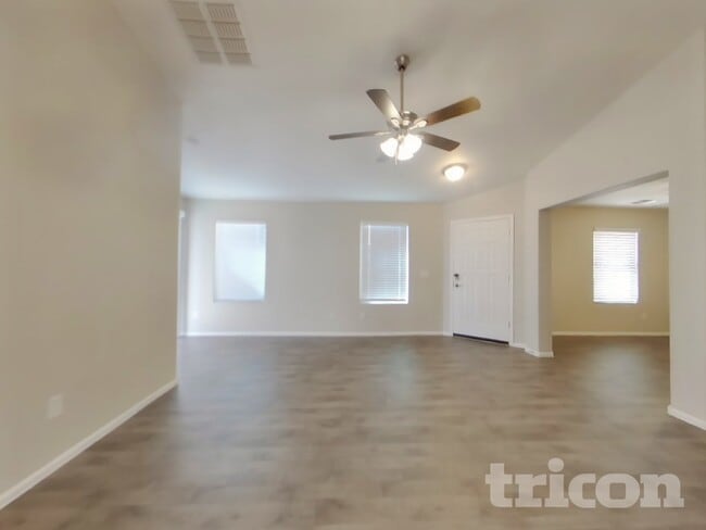 Building Photo - 29165 N Pyrite Ln