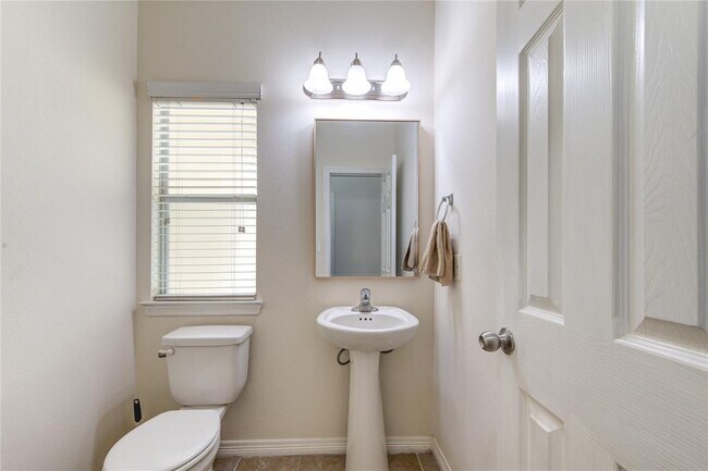 Foto del edificio - 20909 Sunrise Pine View Ln