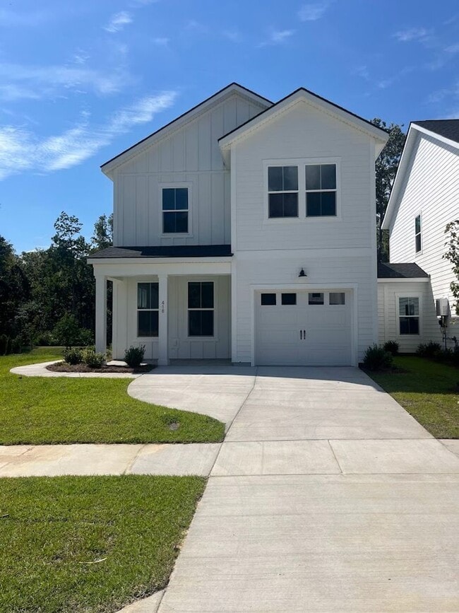 Building Photo - Available now. Beautiful 3 BR/2.5 BA New C...