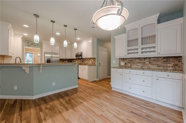 Foto del edificio - 461 Braidwood Walk NW