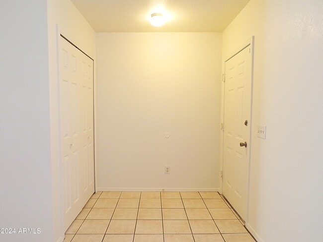Building Photo - 4171 Calle Barona