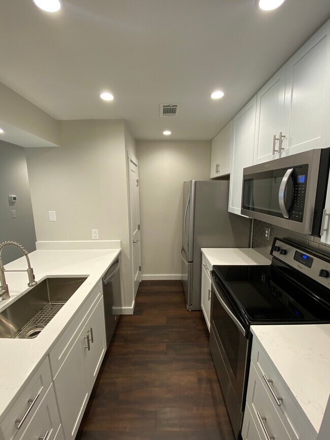 Foto del edificio - 1202 Thorpe Ln