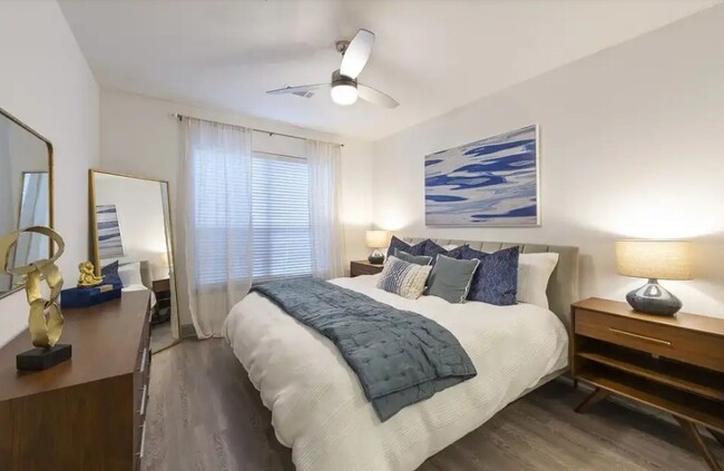 Foto del edificio - 3333 Weslayan St