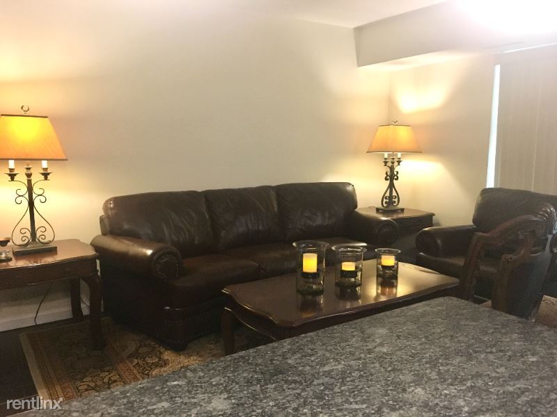 Foto principal - 1 br, 1 bath Condo - 4325 Americana Dr
