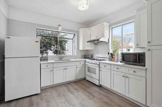 Photo - 776 S Second St Apartment