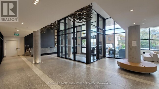 Photo du bâtiment - 150 Logan Ave
