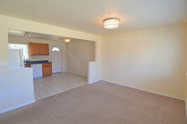 Foto del edificio - 715 Sunset Ln