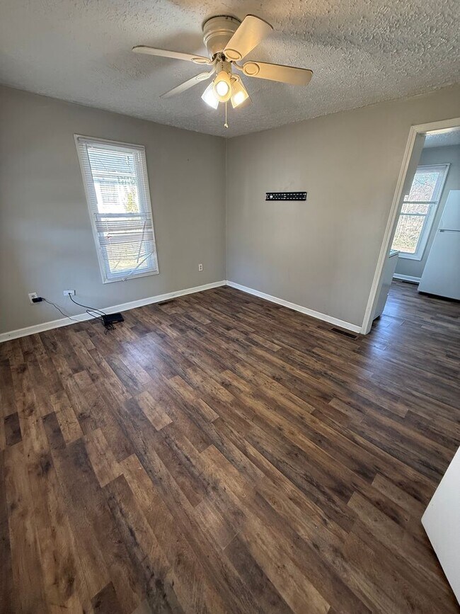 Foto del edificio - 223 Sunset Ave