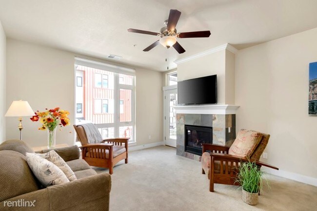 Building Photo - 2 br, 2 bath Condo - Timberline and Drake