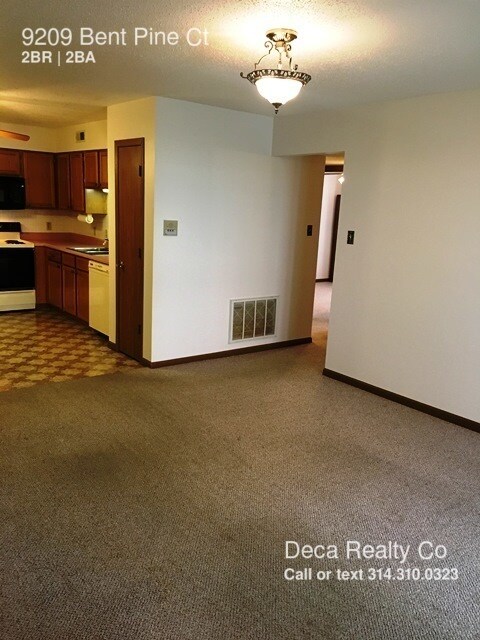 Foto del edificio - 9209 Bent Pine Ct