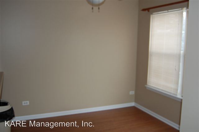 Building Photo - 1228 N Red Oak Cir
