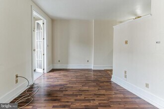 Building Photo - 141 N 21st St