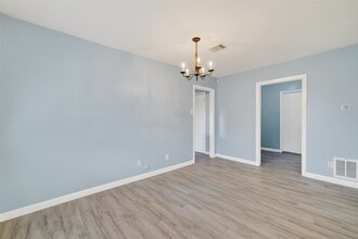 Building Photo - 3428 Bradford St